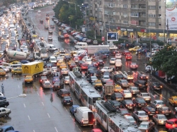 trafic haotic fara semafoare functionale