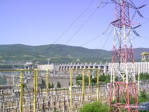 Proiectul primei companii romanesti de energie electrica