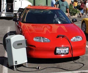 Tot mai multe pompe de incarcare pentru automobile electrice